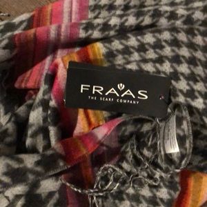Beautiful FRAAS scarf